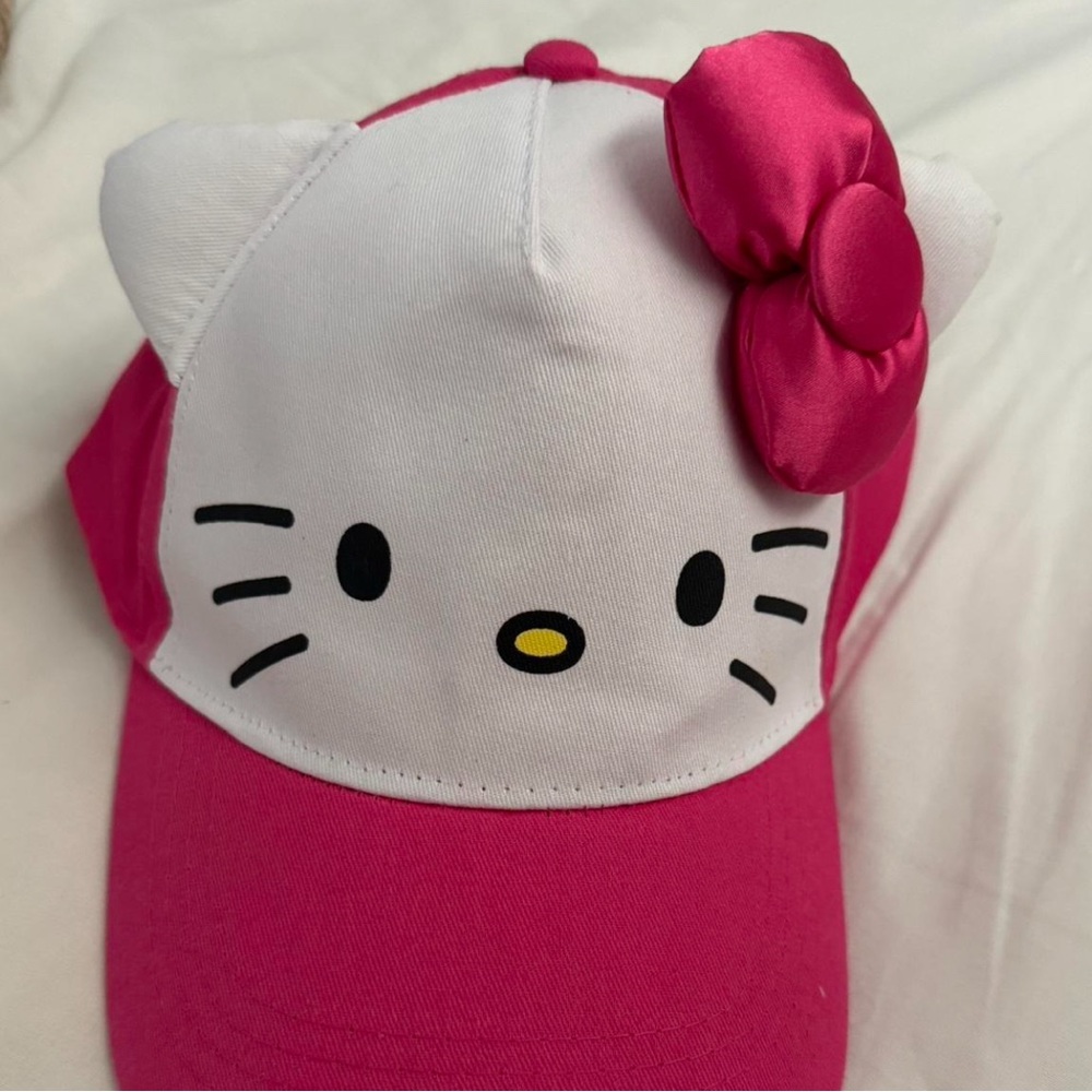 Hello Kitty Pink & White Bow Cap